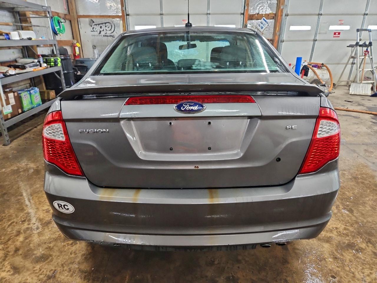 Ford Fusion Se Image 4