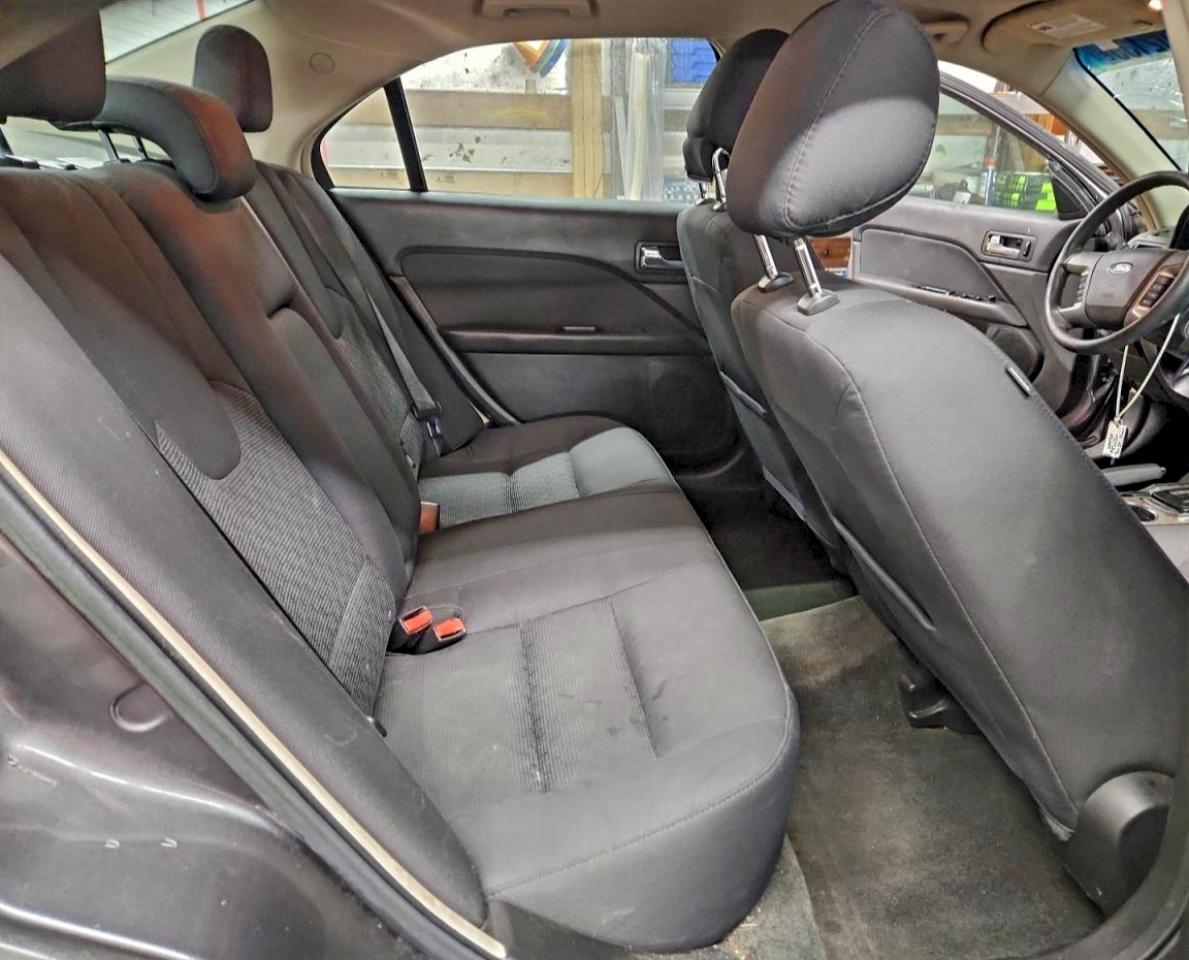 Ford Fusion Se Image 10