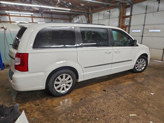 Chrysler Minivan Touring Image 4