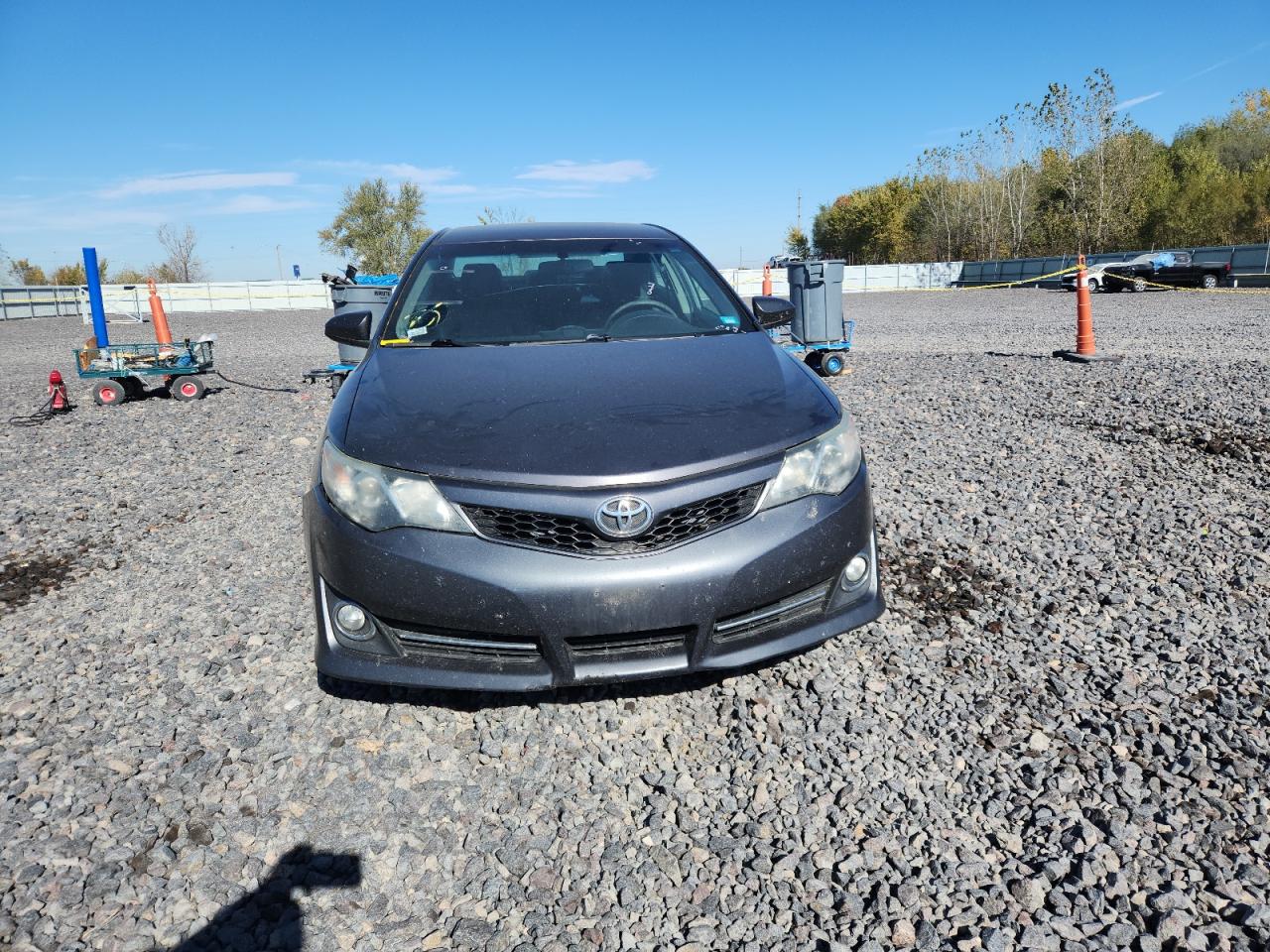 Toyota Camry L Image 12