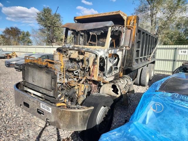  Salvage Peterbilt 348
