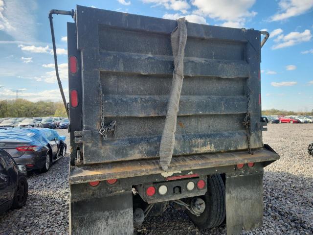 Peterbilt 348 Image 8