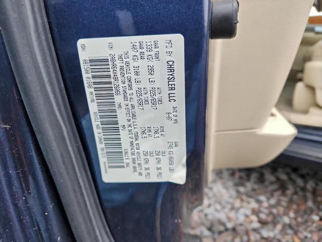 Chrysler Minivan Limited Image 7