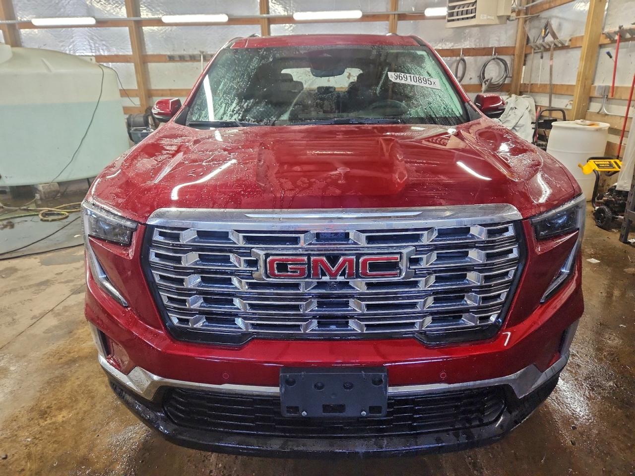 GMC Acadia Denali Image 13