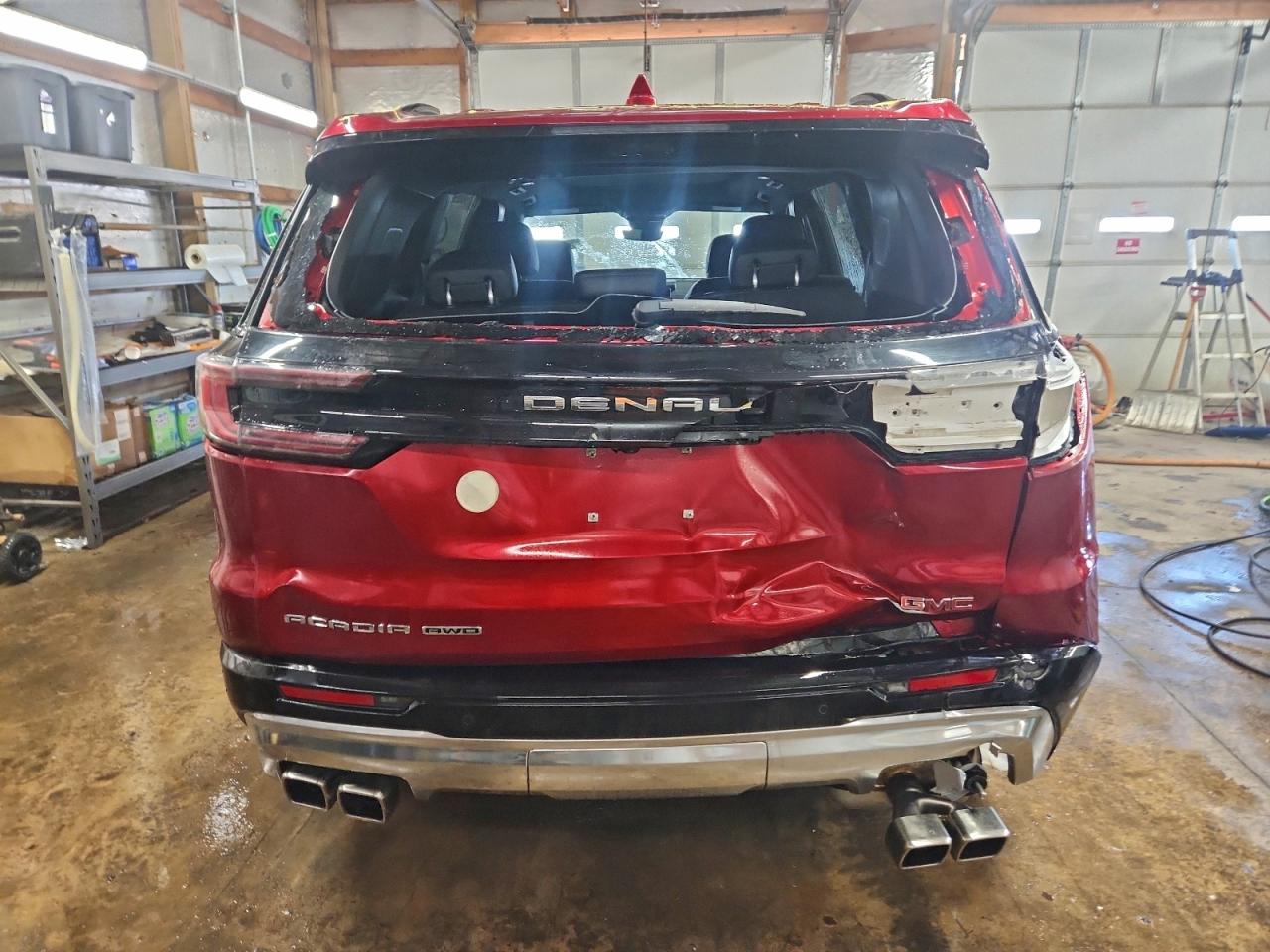 GMC Acadia Denali Image 11