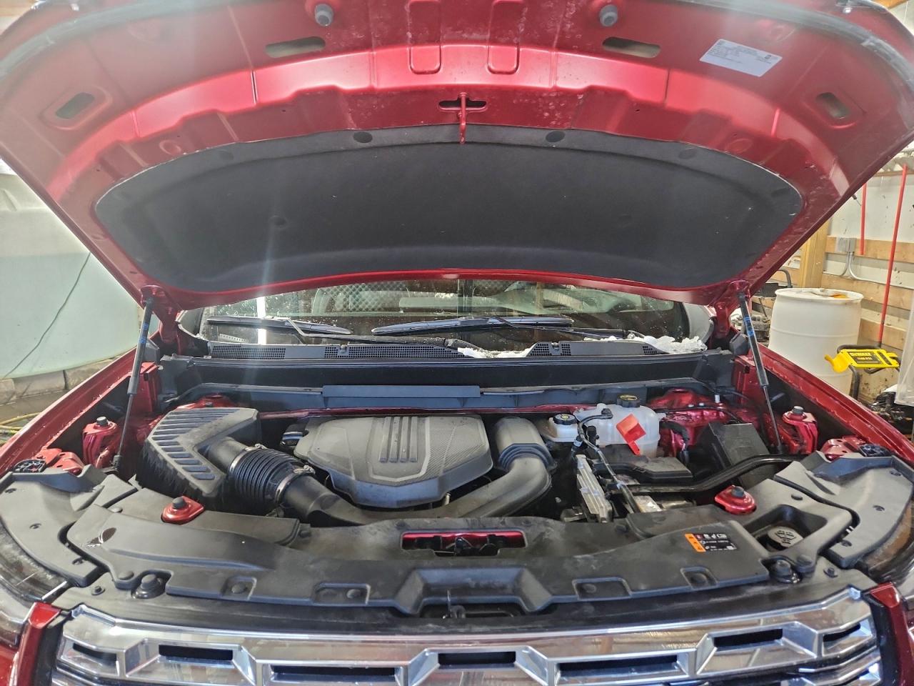 GMC Acadia Denali Image 3