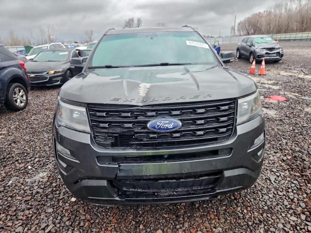 Ford Explorer Sport Image 12