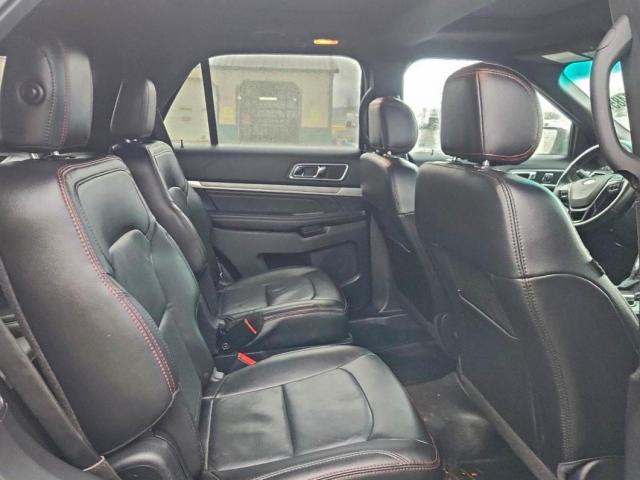 Ford Explorer Sport Image 4