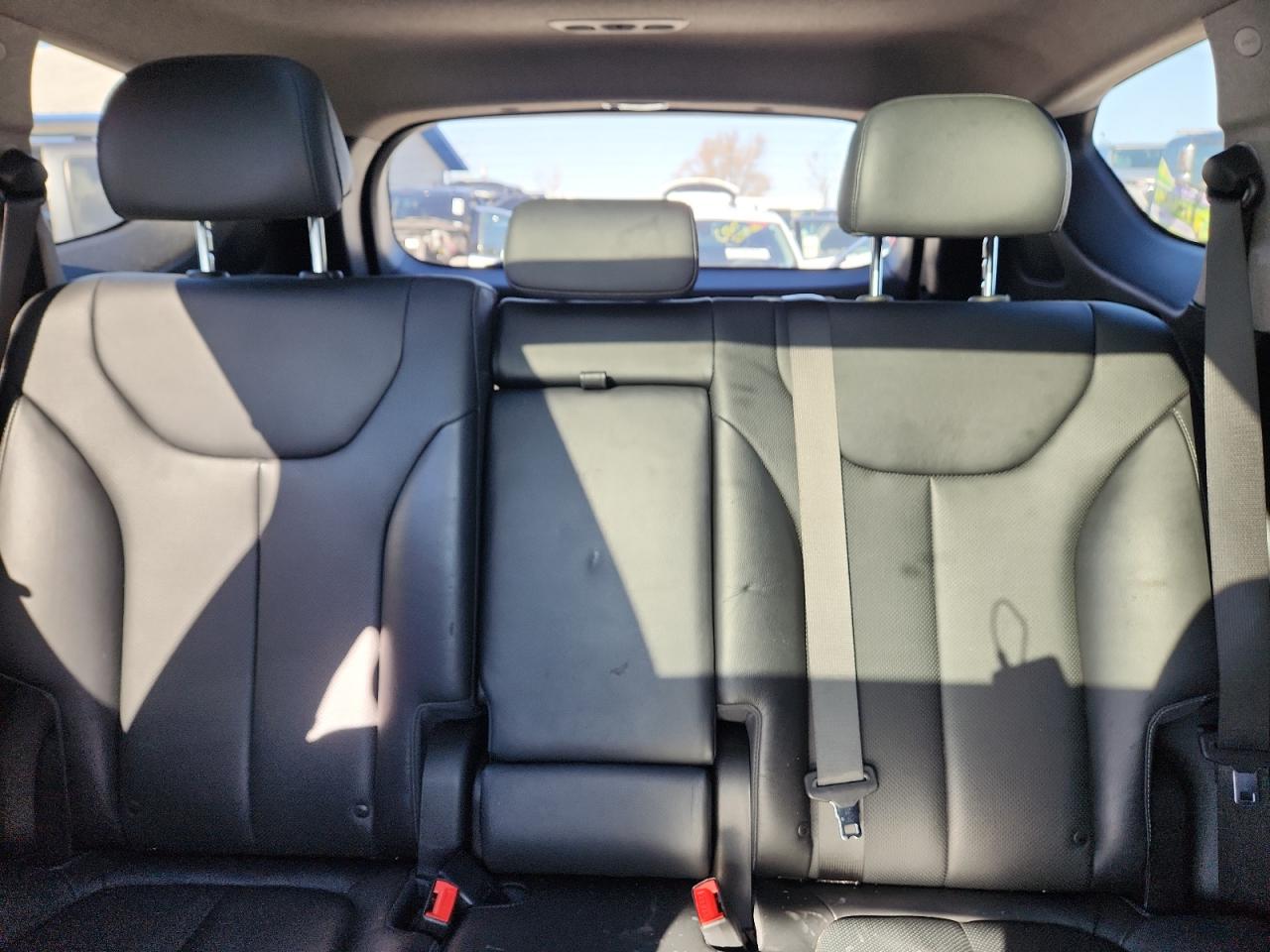 Hyundai SANTA FE Limited Image 8