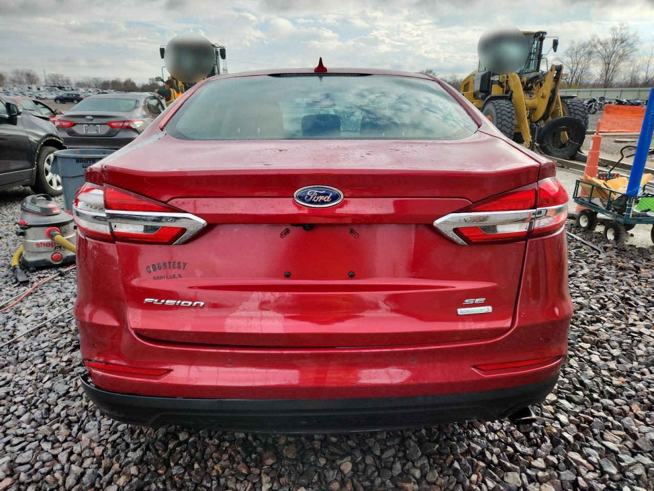 Ford Fusion Se Image 7