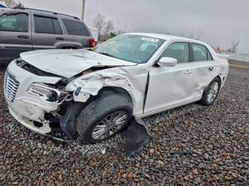  Salvage Chrysler 300