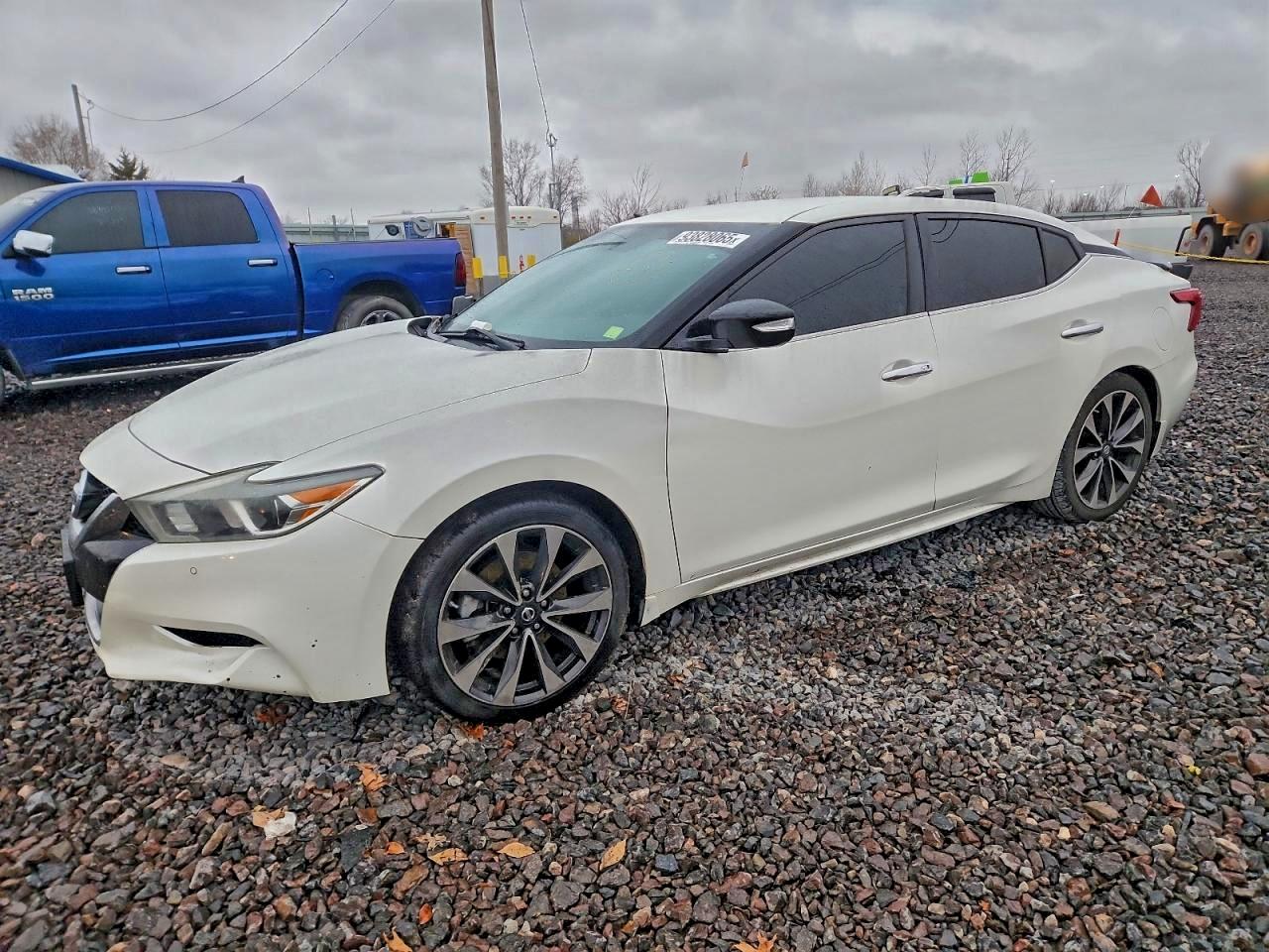 Nissan Maxima 3.5s Image 1