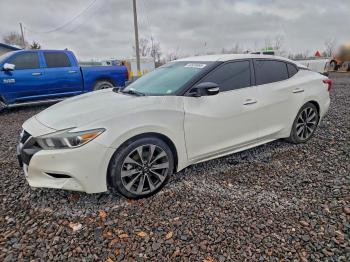  Salvage Nissan Maxima