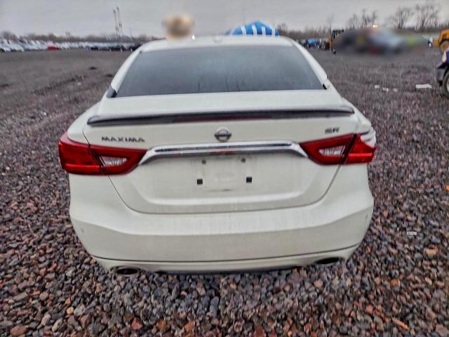 Nissan Maxima 3.5s Image 2