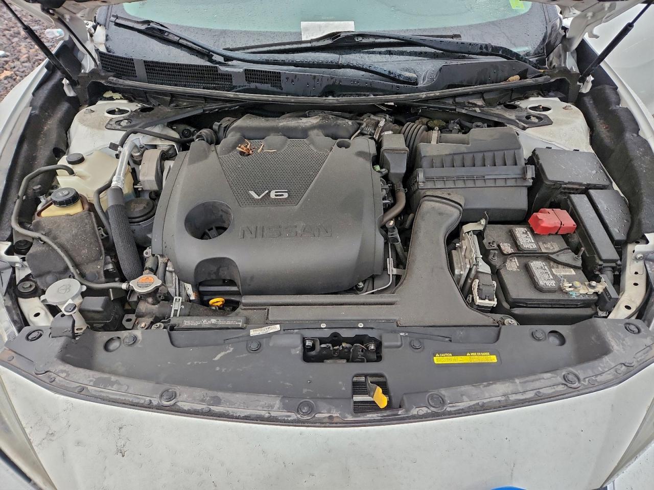 Nissan Maxima 3.5s Image 10