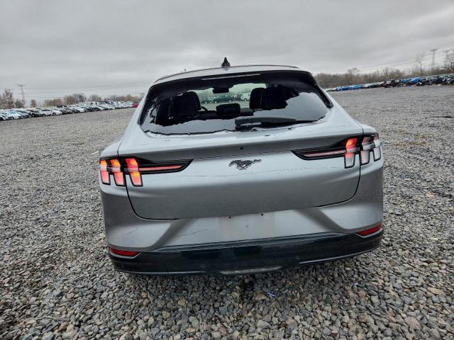 Ford Mustang Premium Image 4