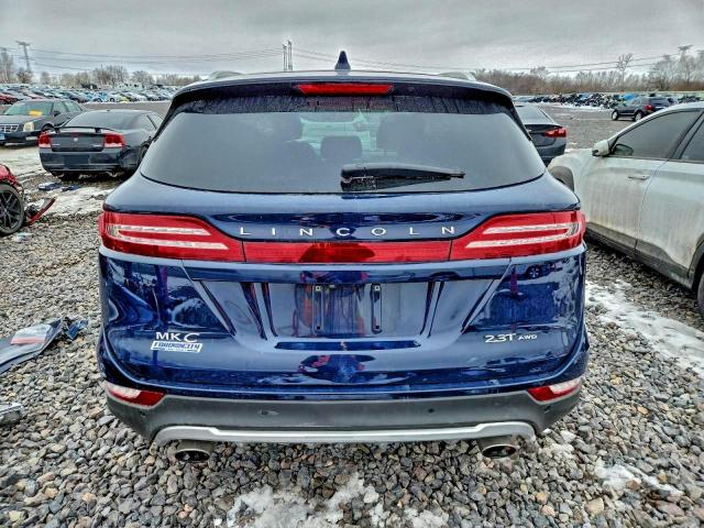 Lincoln MKC Reserve Image 3