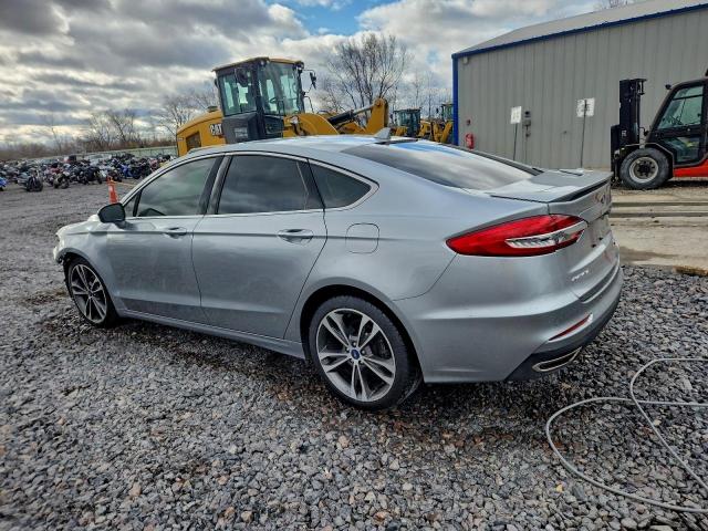 Ford Fusion Titanium Image 8