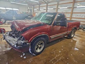  Salvage Chevrolet S-10