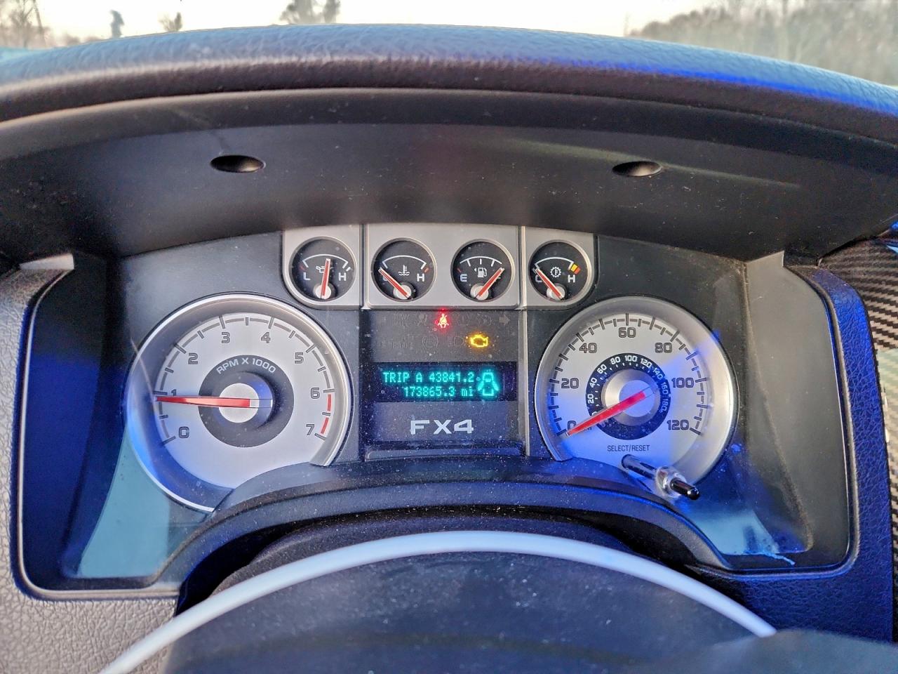 Ford F-150 Supercrew Image 9