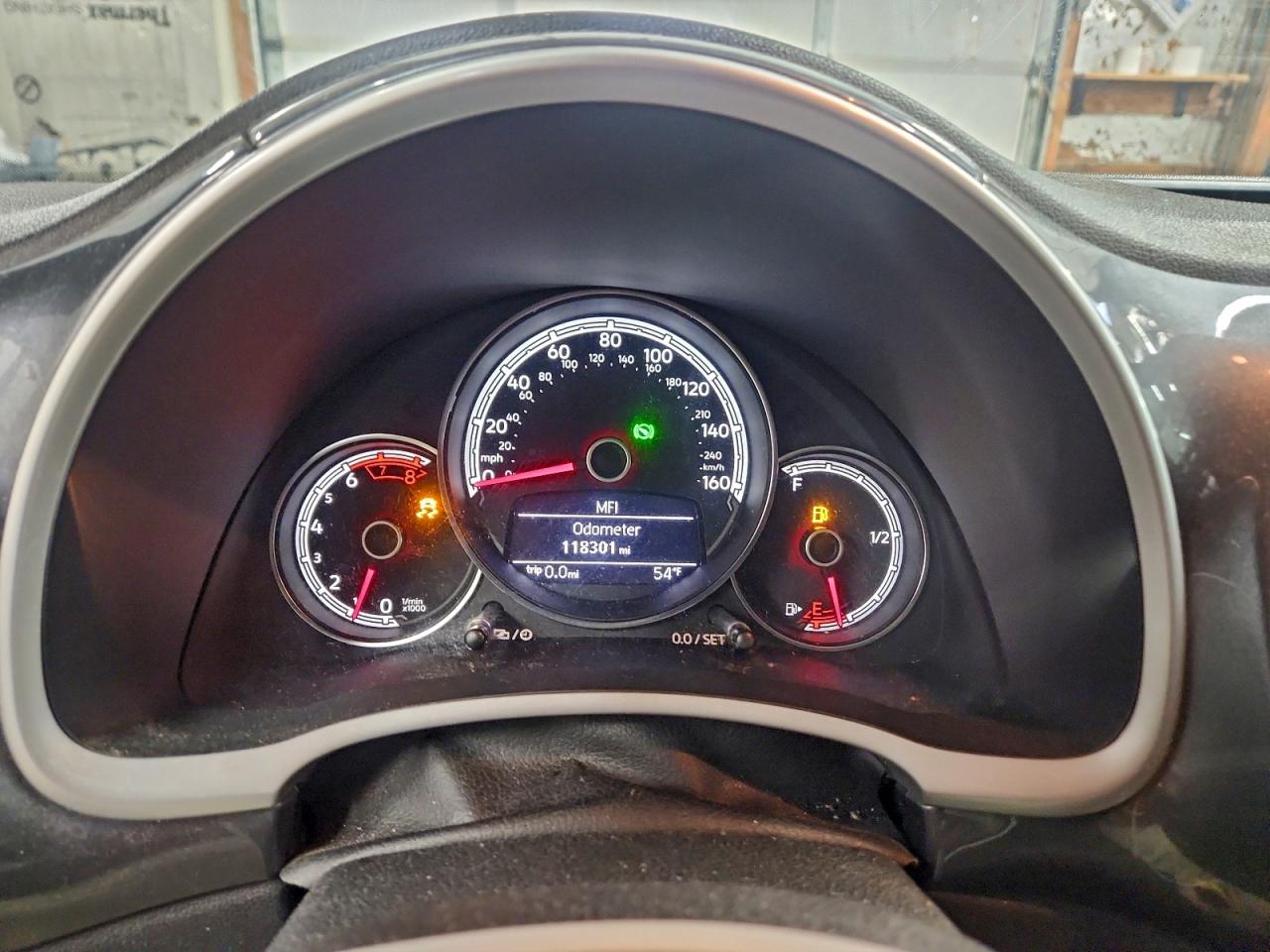 Volkswagen Beetle Se Image 5