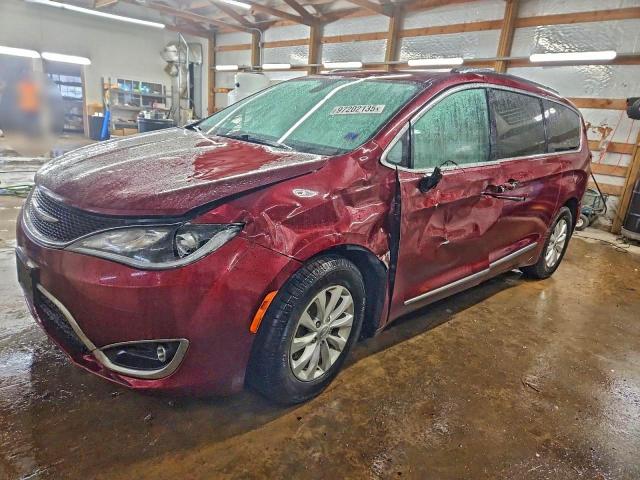  Salvage Chrysler Pacifica