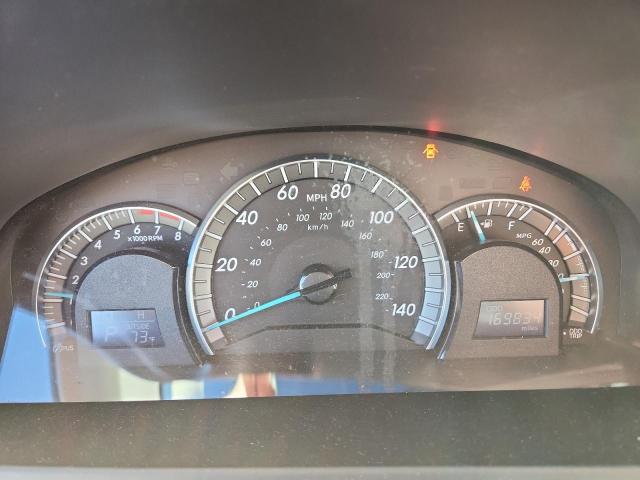 Toyota Camry Base Image 9