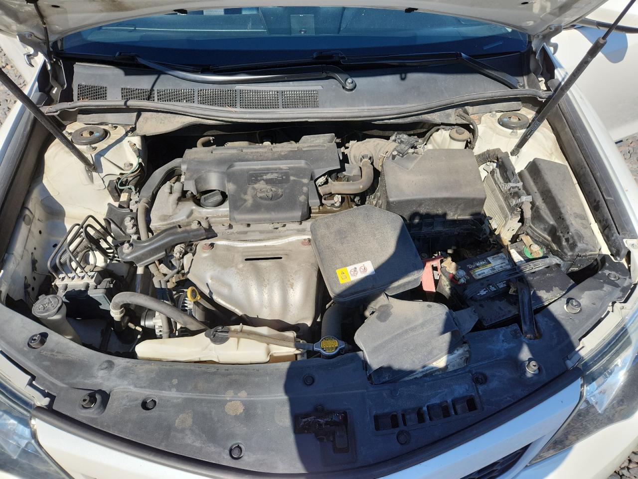 Toyota Camry Base Image 8