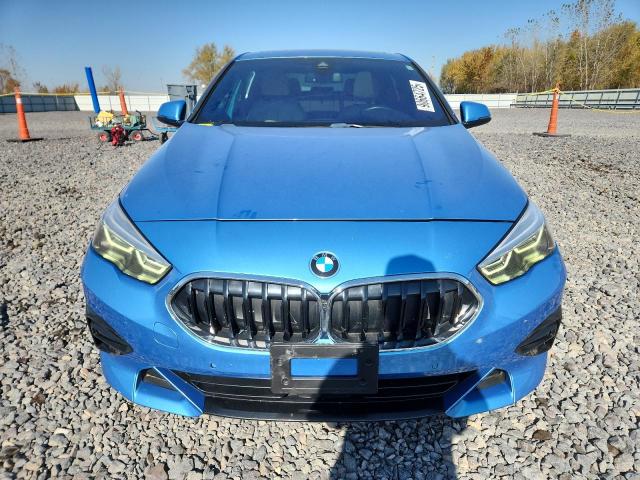 BMW 2 Series Image 12