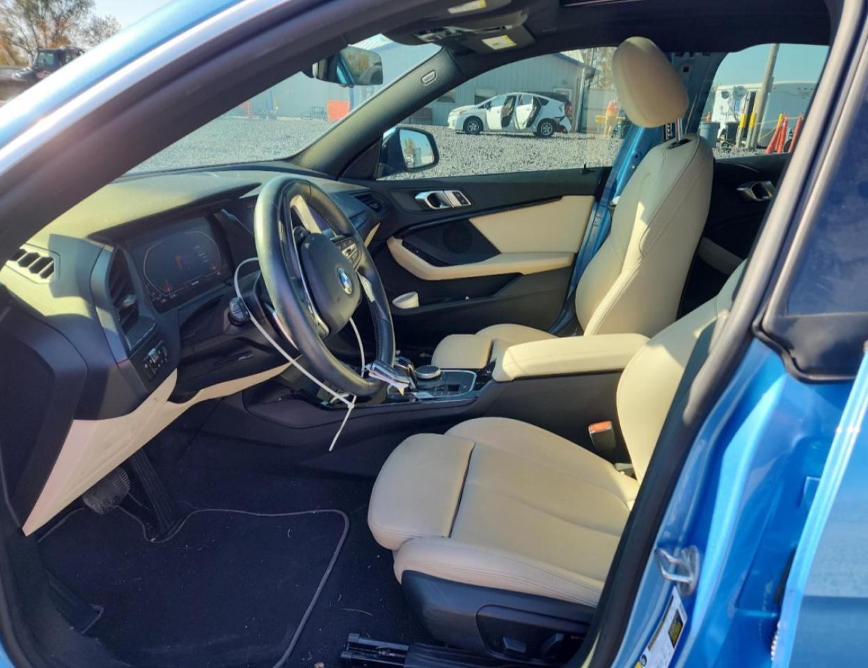 BMW 2 Series Image 6