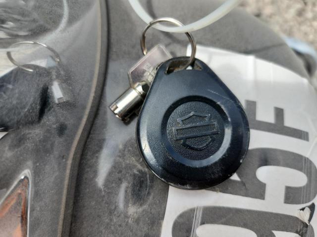 Harley-Davidson Fl Image 2