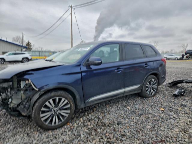  Salvage Mitsubishi Outlander