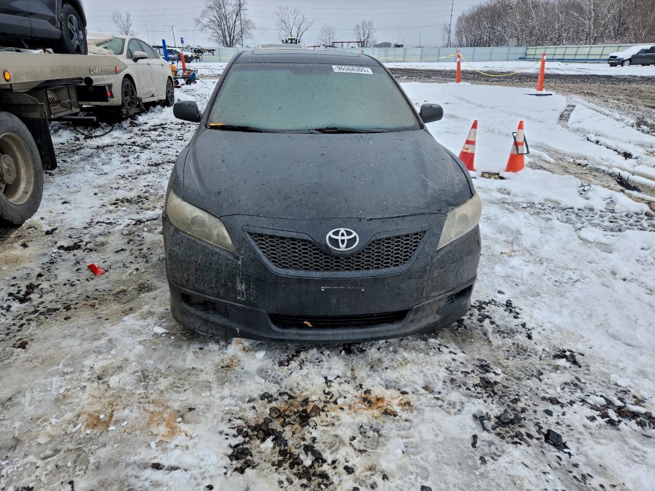 Toyota Camry Ce Image 3