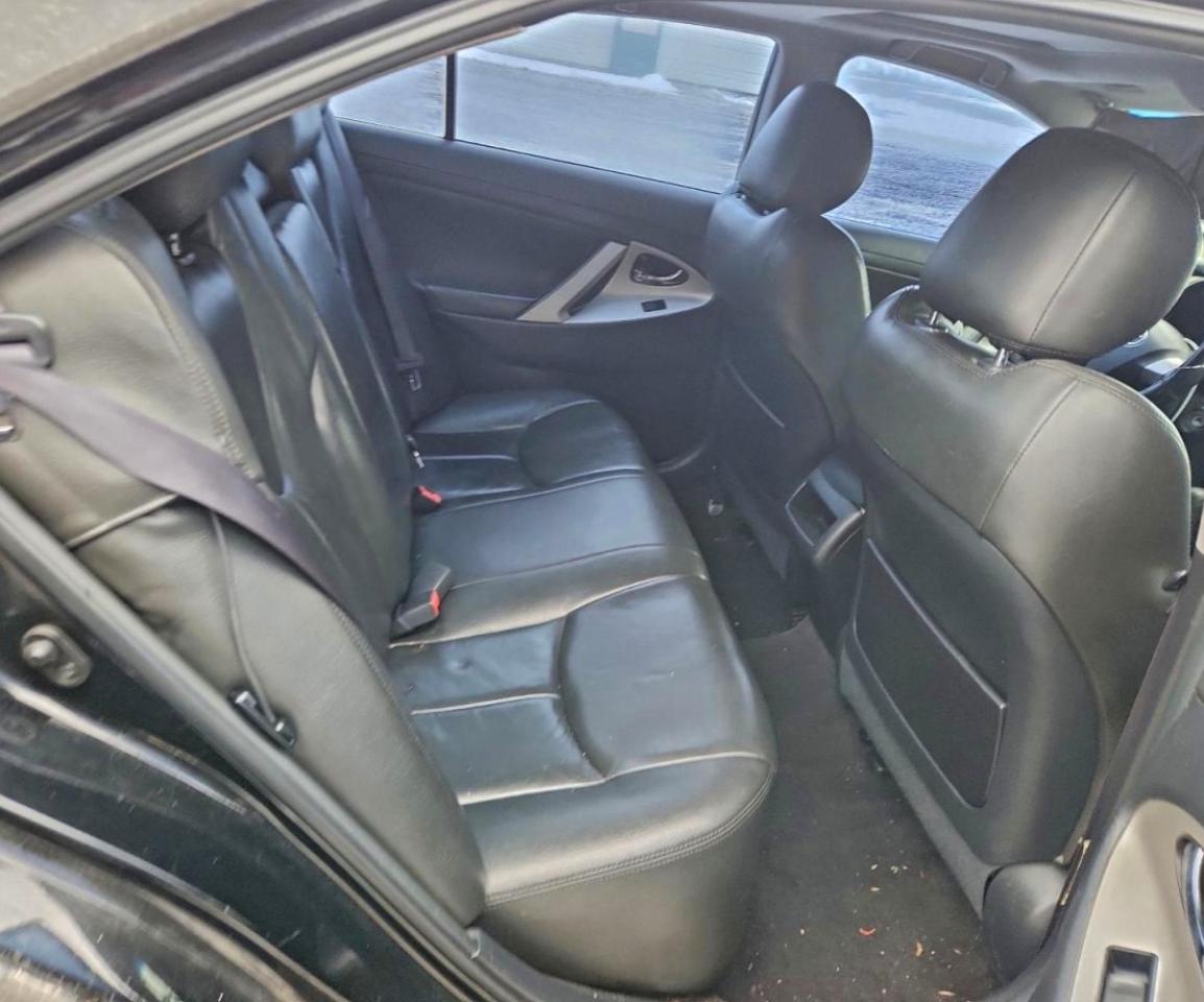 Toyota Camry Ce Image 12