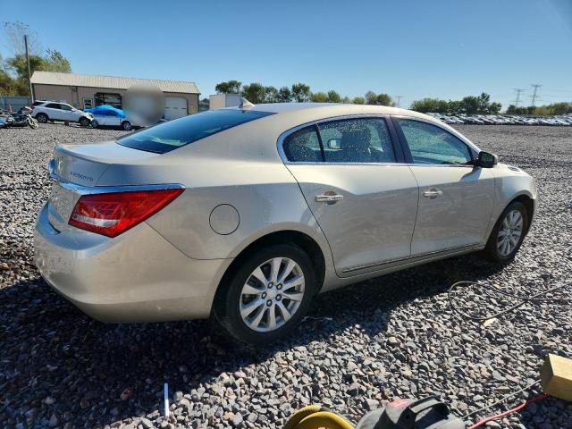 Buick LaCrosse Image 12