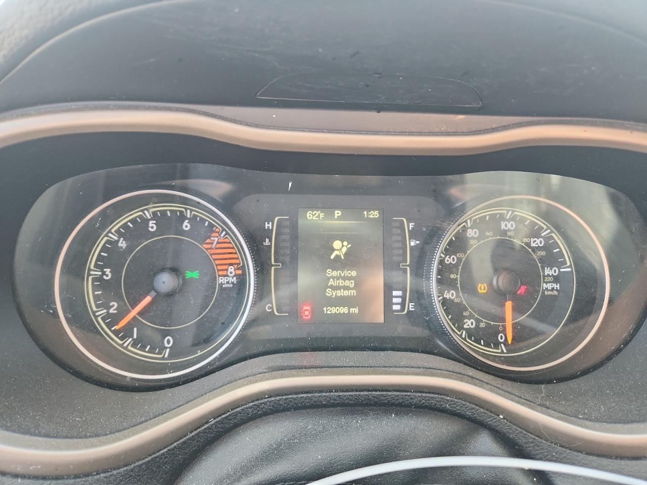 Jeep Grand Cherokee Sport Image 9