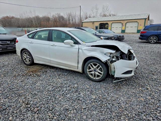 Ford Fusion Se Image 6