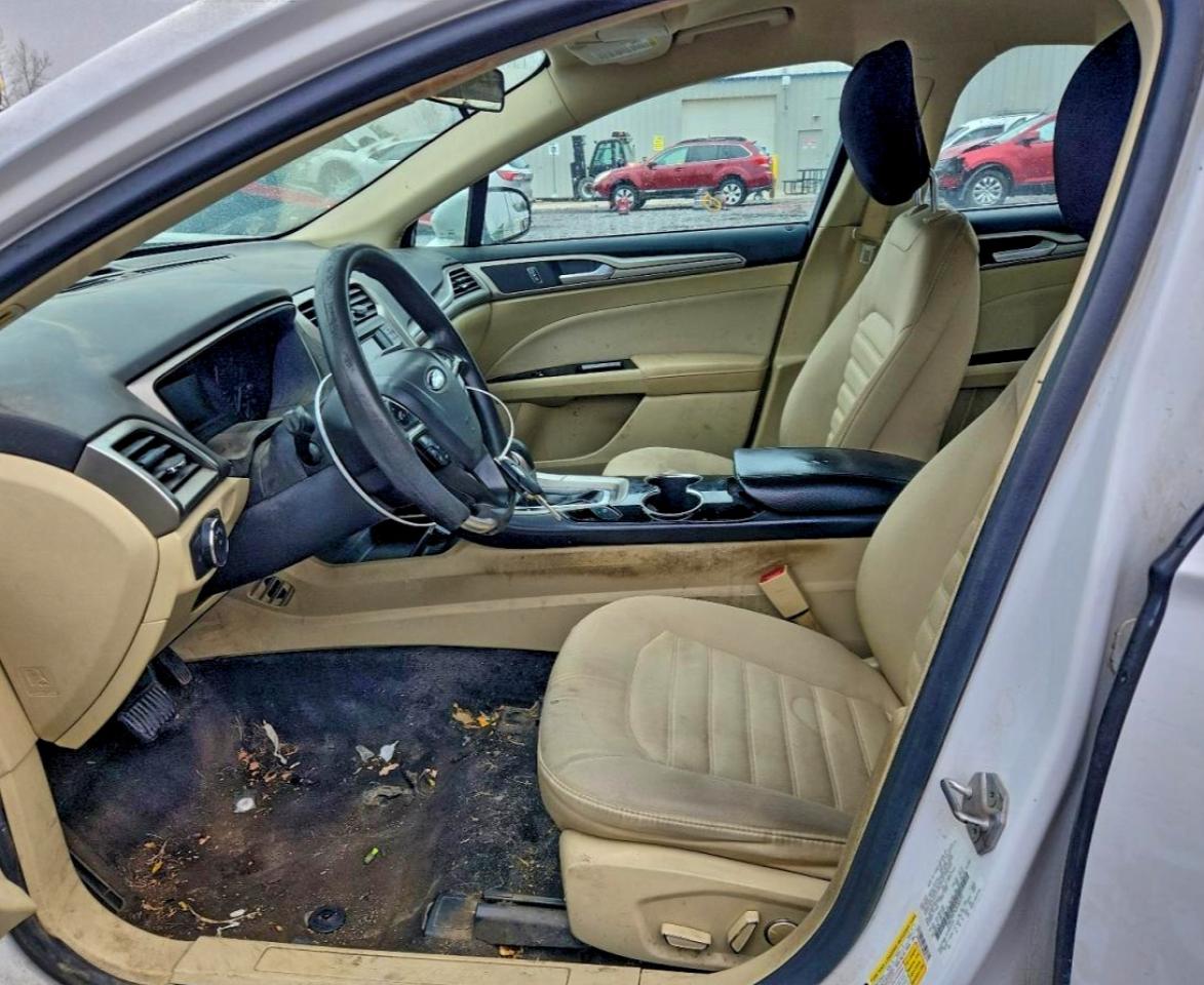 Ford Fusion Se Image 12