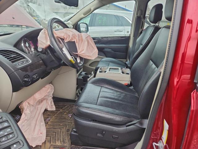 Chrysler Minivan Touring L Image 10