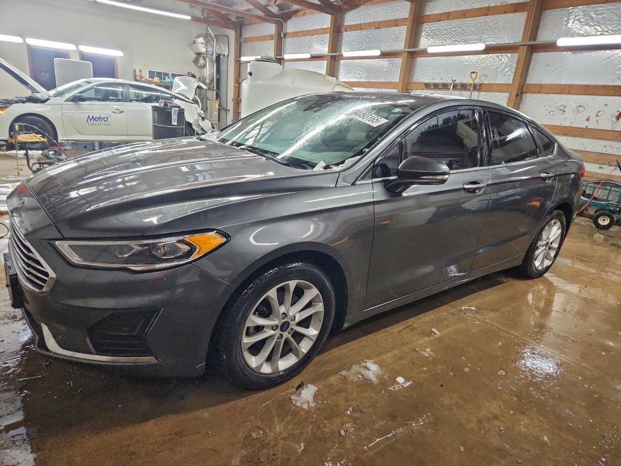Ford Fusion Sel Image 1