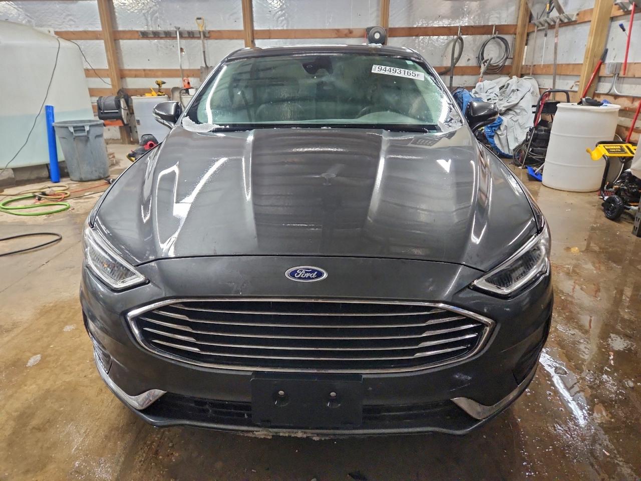 Ford Fusion Sel Image 3