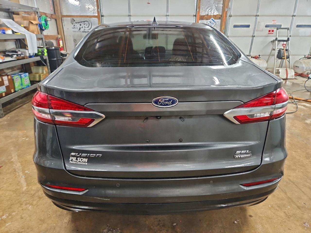 Ford Fusion Sel Image 6