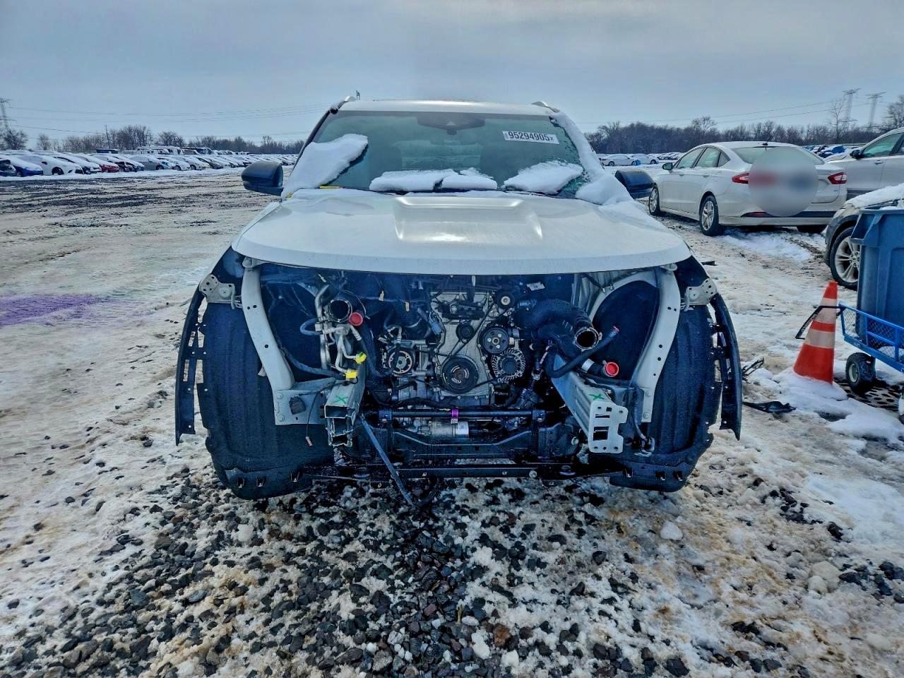 Ford Explorer Limited Image 4