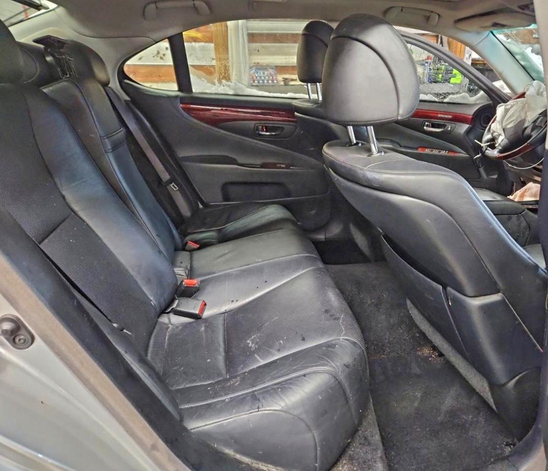 Lexus LS 460 Image 5