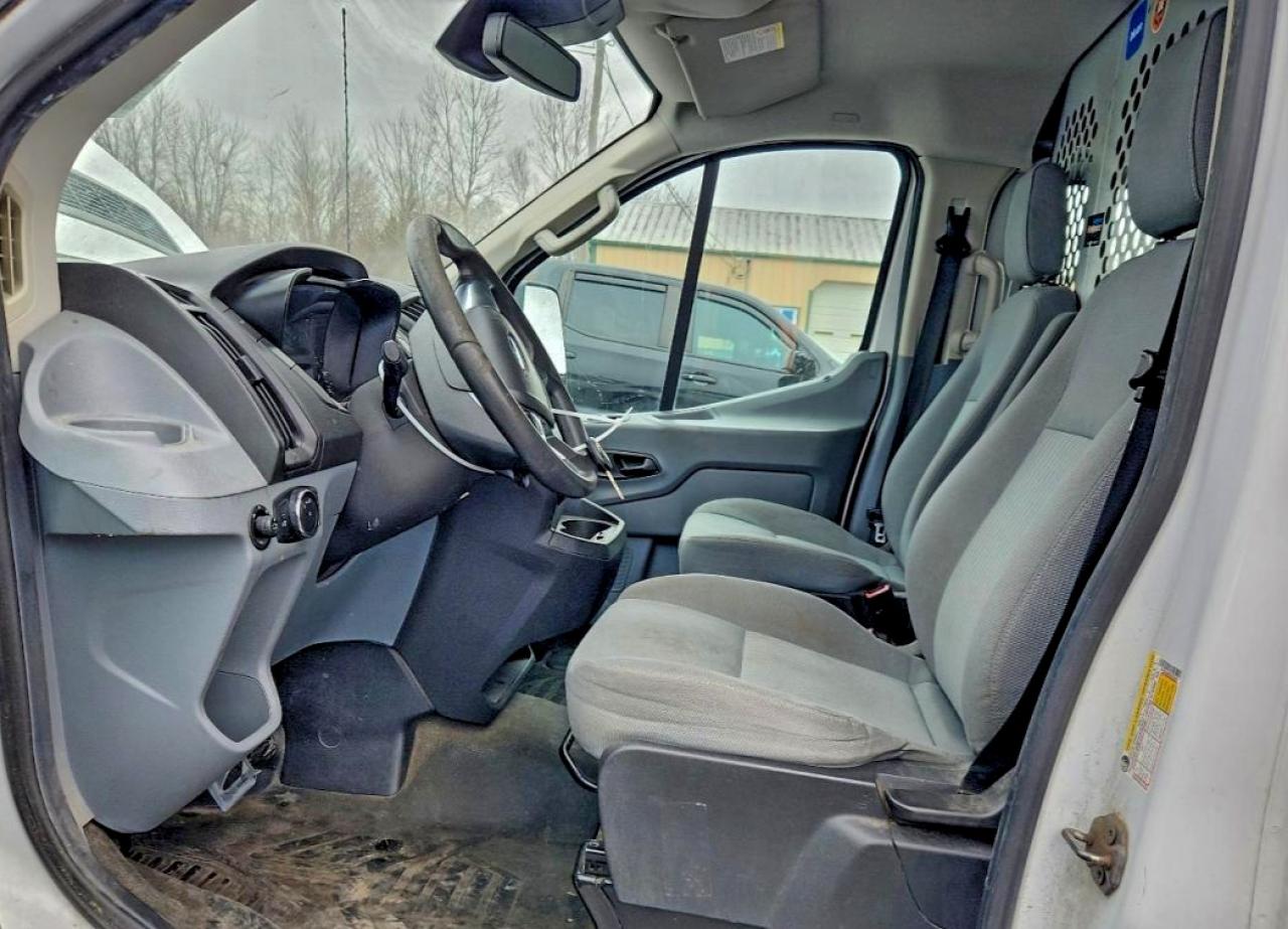 Ford Transit T-250 Image 9