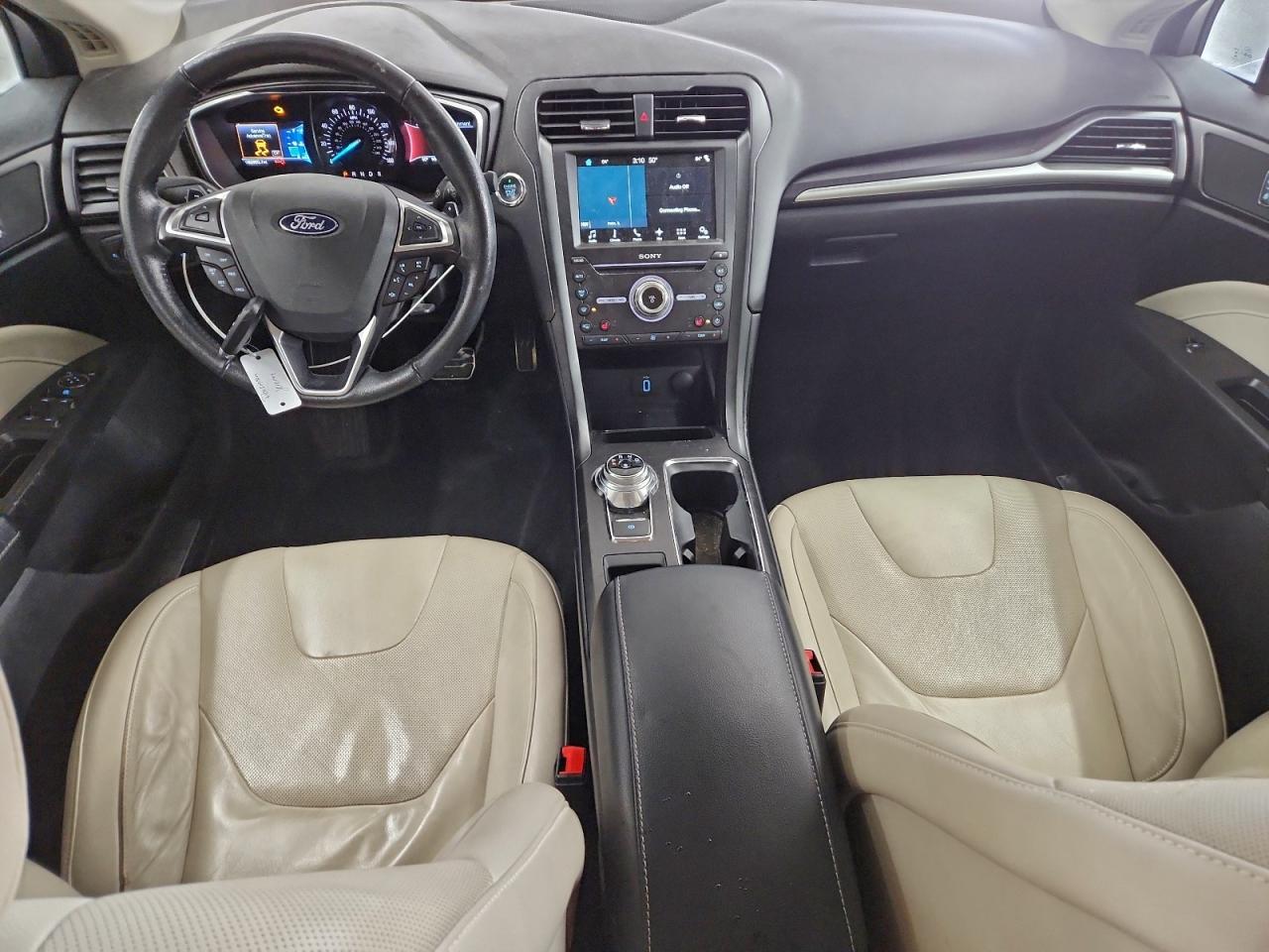 Ford Fusion Titanium/platinum Image 8