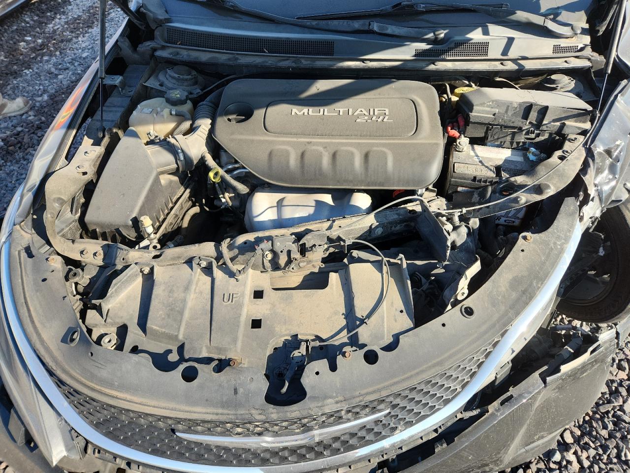 Chrysler 200 C Image 11