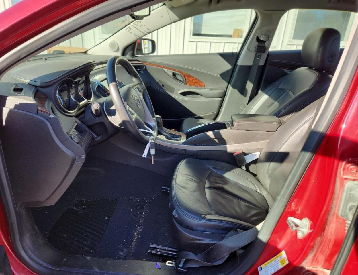 Buick LaCrosse Image 10