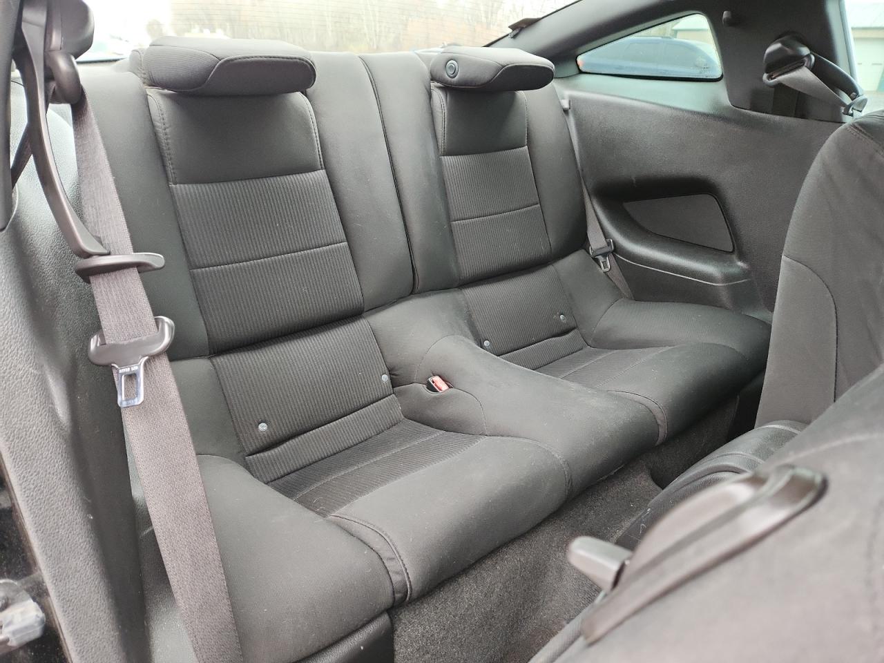 Ford Mustang Image 8