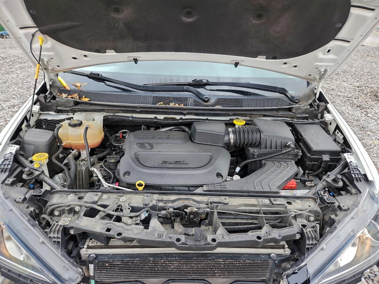 Chrysler Pacifica Touring L Image 12